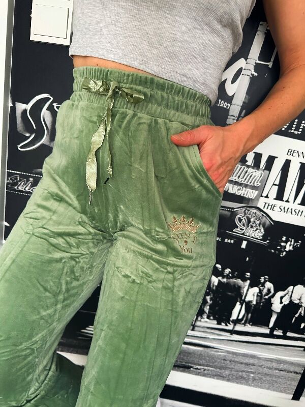 Miękkie welurowe spodnie Korona N634 jasny zielony