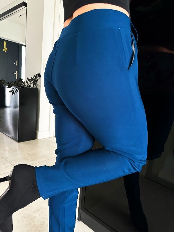 Spodnie ze złotym guzikiem N624 chabrowy