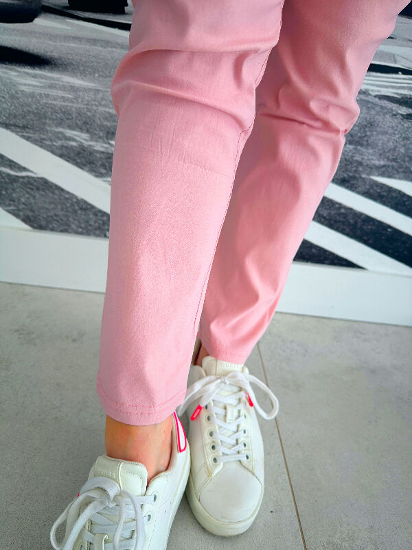 Spodnie Joggery z gumką w pasie N644 różowy