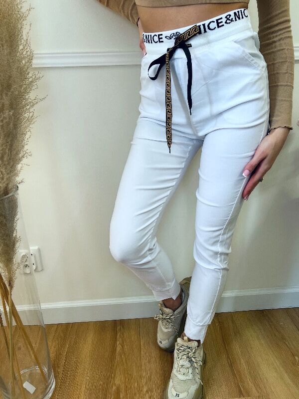 Elastyczne Spodnie Nice z greckim wzorem N446 białe