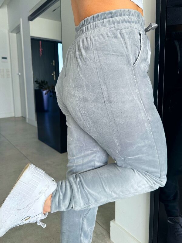 Damskie spodnie welurowe z cekinami N700 szary