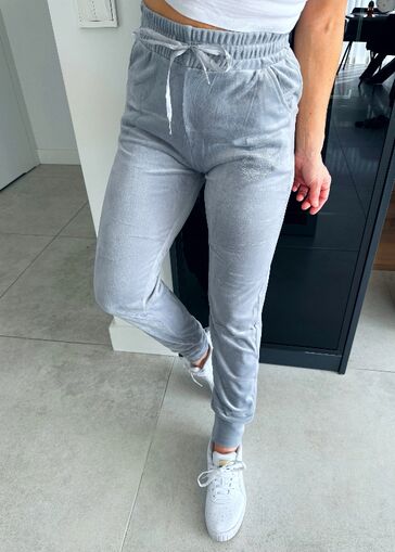 Damskie spodnie welurowe z cekinami N700 szary