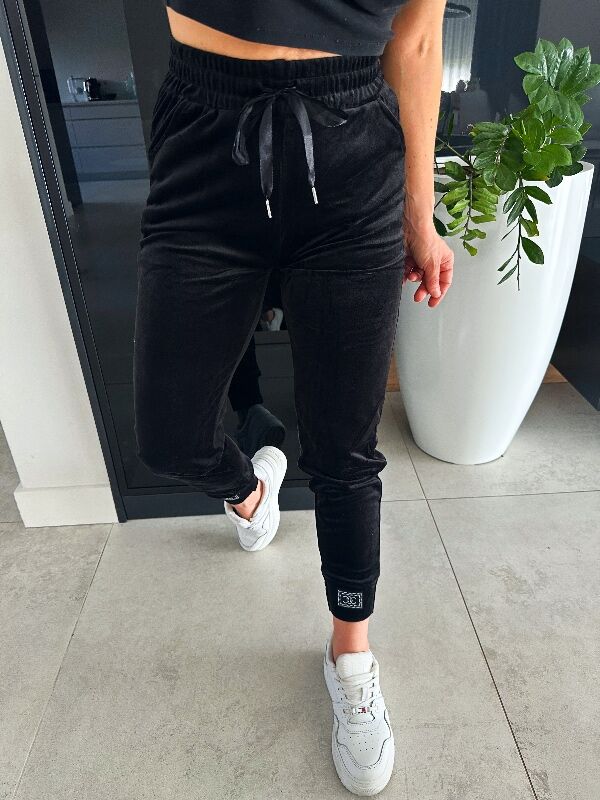 Spodnie welurowe COCO N722 czarny